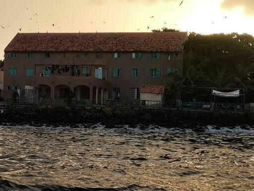 Auberge Mariama Ba Goree Exterior photo